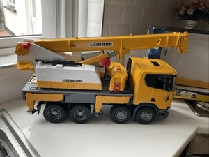 BRUDER 1:16 SCALE 03571 SCANIA SUPER 560R LIEBHERR CRANE TRUCK (see detail) - Picture 1 of 19