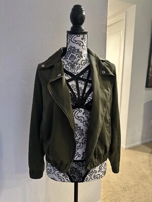 Chaqueta informal NINE WEST verde oliva (talla XS) para mujer Foto 1 de 4