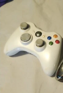 Xbox 360 Wireless Controller with rechargeable battery - Picture 1 of 2