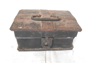 ANTIQUE HAND MADE TIN/IRON TRINKET BOX - Picture 1 of 10