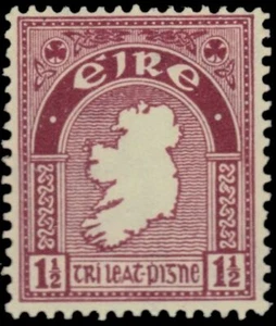 IRELAND 108 (SG113) - Map of the Emerald Isle "1940 Claret" (pb41626) - Picture 1 of 1
