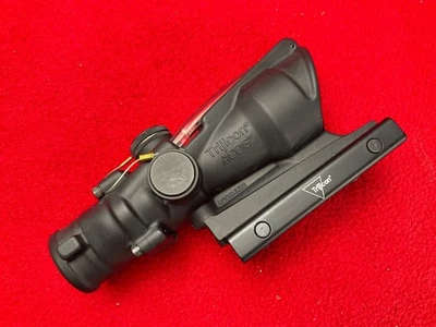 Mira para rifle Trijicon ACOG 4x32 óptica VERDE punto cruzado negro bolsa original a juego Foto 1 de 4