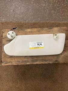 2008-10 Chrysler Town & Country Right Sun Visor OEM - Picture 1 of 3
