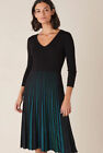 New MONSOON Sze 16 / 18 ( L ) JUMPER KNIT DRESS BNWT     BLACK GREEN Pleat Skirt