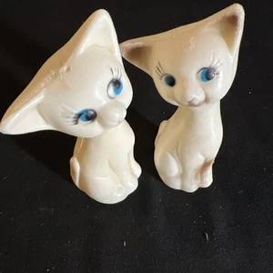 Vintage MCM Kitschige Salz & Pfefferstreuer Kunststoff Weiß Katze Siam - Bild 1 von 8