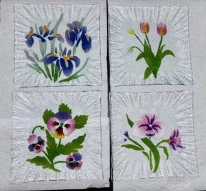 Sydenstricker Fused Glass Floral Luncheon Plates ~ Set of 4. Tulips, Iris, Pansy - Picture 1 of 12