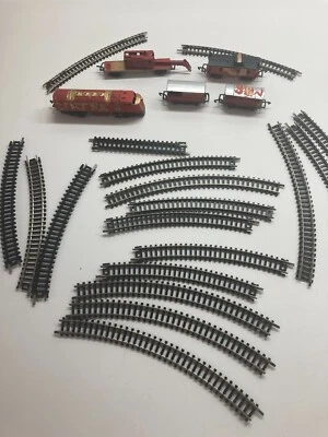 Escala N Maniquí Estrella Solitaria Tren Motor Vagones y Pista AHM Minitrenes Foto 1 de 4