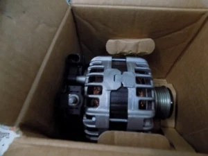 GENUINE NEW Volvo C30 C70 S40 V40 V50 2.4 Alternator 150 AMP 36001497 - Picture 1 of 1