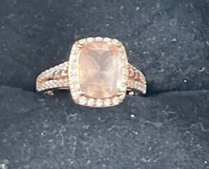 created morganite ring with choc and white accent stones rose gold size 7 excell
