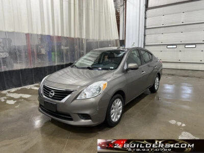 Nissan Versa 2014  Foto 1 de 4