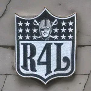 LAS VEGAS RAIDERS "R4L" 4" deluxe raso cucito ferro da stiro 🔥NFL LOGO STYLE - Foto 1 di 2