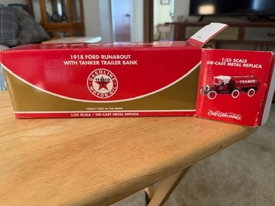 Texaco 1918 Ford Runabout with Tanker Trailer #21 Diecast Bank NIB  1:25 Scale - Image 1 of 2