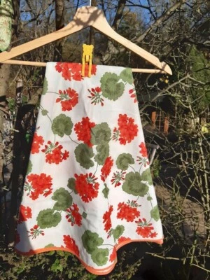 Wunderschöne Tischdecke für das Haus oder für Terrasse/Balkon/Garten - Bild 1 von 4