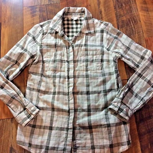 CATO Size Small Women's Plaid (Flannel Look) Button Up Shirt Gray White (W75) - Picture 1 of 5