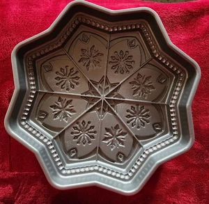 Heavy Cast Aluminum Nordic Ware SNOWFLAKE Brownie Mini Cake Shortbread Pan USA - Picture 1 of 6