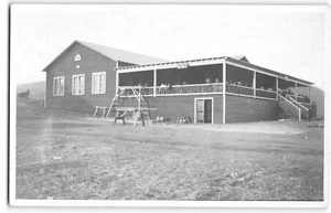 RPPC CAMP FUNSTON Kansas YWCA Casa de azafatas Ejército Militar Ciudad Fort Riley década de 1910 - Imagen 1 de 2
