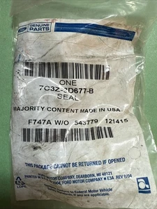 Genuine OEM Ford 7C3Z-3D677-B Steering Column Seal 08 09 10 F250 F350 Super Duty - Picture 1 of 2
