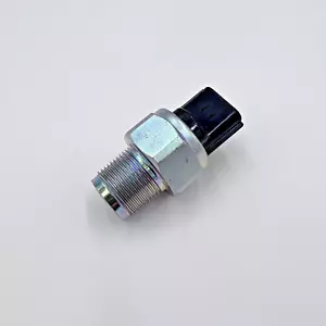 Common Rail Pressure Sensor 499000-6310 8981387360 For Isuzu NPR NQR 4HK1 6HK1 - Picture 1 of 6