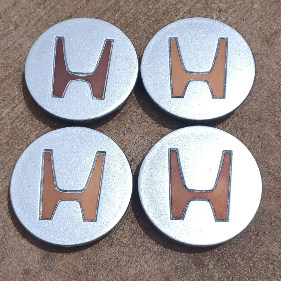 Honda Civic Accord + Juego de 4 tapas centrales, 1997-2004 p/n 44732 SV7 A000 repintado Foto 1 de 3