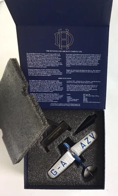 Oxford 72PM001 DeHavilland DH80A Puss Moth Amy Johnson G-AAZV 1:72 Diecast MIOB - Image 1 of 4