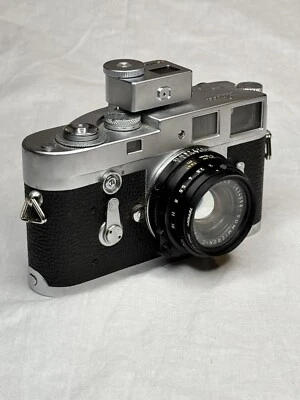 Leica M2 with 40mm Summicron F/2 - Image 1 of 4