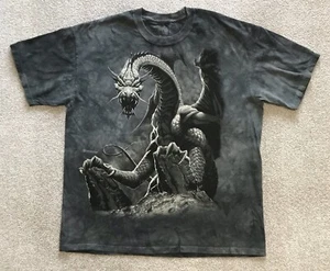 Camiseta De Colección La Montaña Para Hombres XL Gris Místico Dragón Mágico Gráfico Tie Dye - Imagen 1 de 7