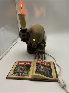 Vintage 1996 Tales From The Crypt "Crypt Keeper" Light Up Candelabra Figure - Picture 1 of 12