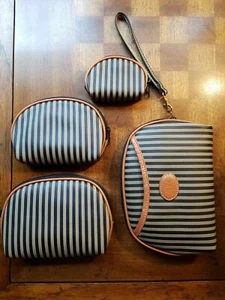 Set Of 4 Matching AE Handbags - Picture 1 of 1
