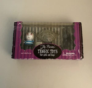 Tim Burton’s Tragic Toys - Oyster Boy - Junge mit Augennägeln - Junk Girl - Neu - Bild 1 von 5