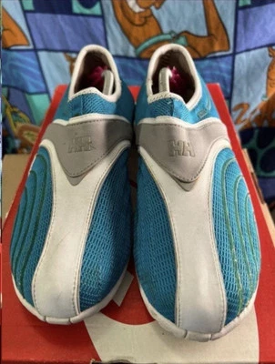 Zapatos deportivos HH Helly Hansen Lifa Versa sin cordones para el agua de calle para mujer talla 9 EE. UU. Foto 1 de 4