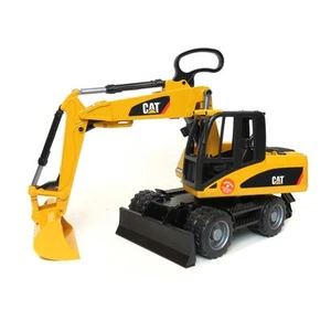 1/16th Caterpillar Wheel Excavator (Plastic) by Bruder 02446 - Picture 1 of 5
