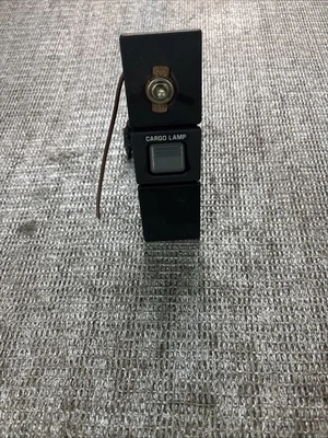 Interruptor lámpara carga chevrolet k2500 1999  Foto 1 de 4