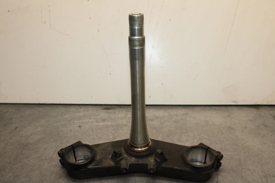 00-02 KAWASAKI NINJA ZX6R HORQUILLA DELANTERA ABRAZADERA INFERIOR TRIPLE ÁRBOL VÁSTAGO BB750 Foto 1 de 4