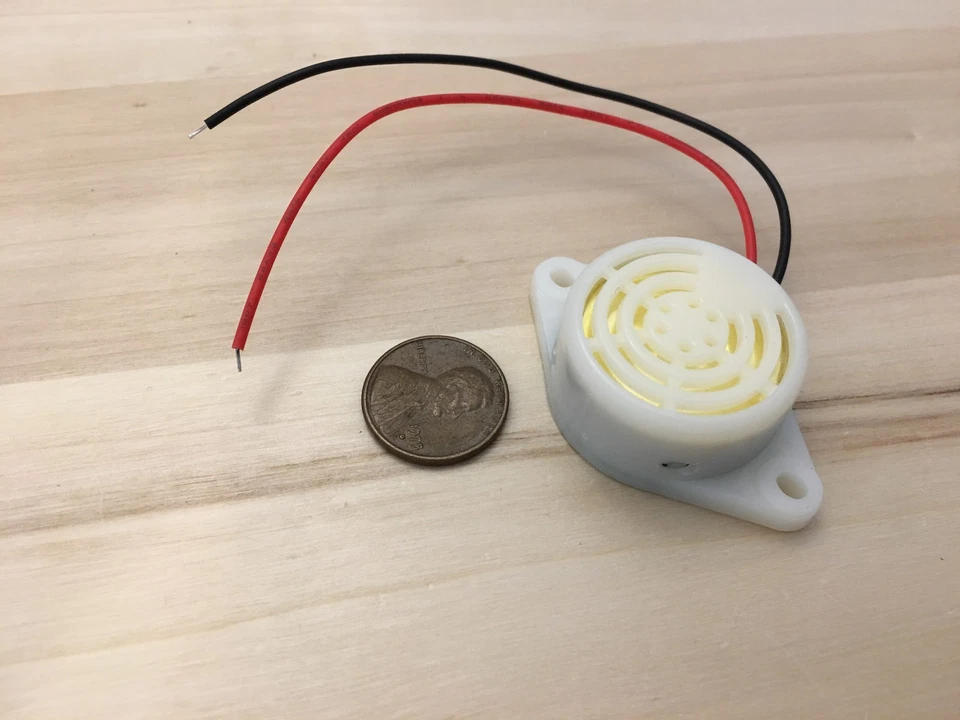 1 piece SFM-27 active Piezo Electronic Buzzer 3-24V 12V Tone Alarm Arduino c25 - Image 1 of 1