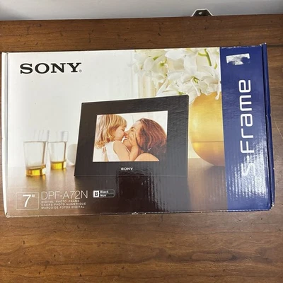 Sony DPF-A72N 7-Inch LCD Digital Photo Frame - Black New In Box - Image 1 of 4