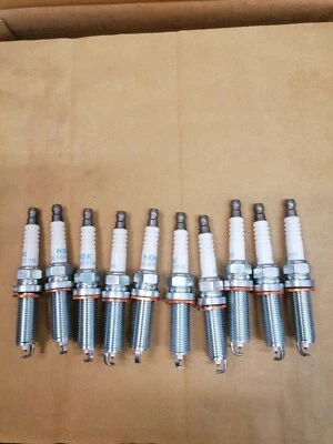 10 X BUJÍAS NGK PARA NISSAN MICRA K13 1.2 2011- DILKAR7E11HS Foto 1 de 3