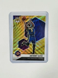 2020-21 Anthony Davis Panini Mosaic #141 Gold Wave Prizm SSP - Bild 1 von 2