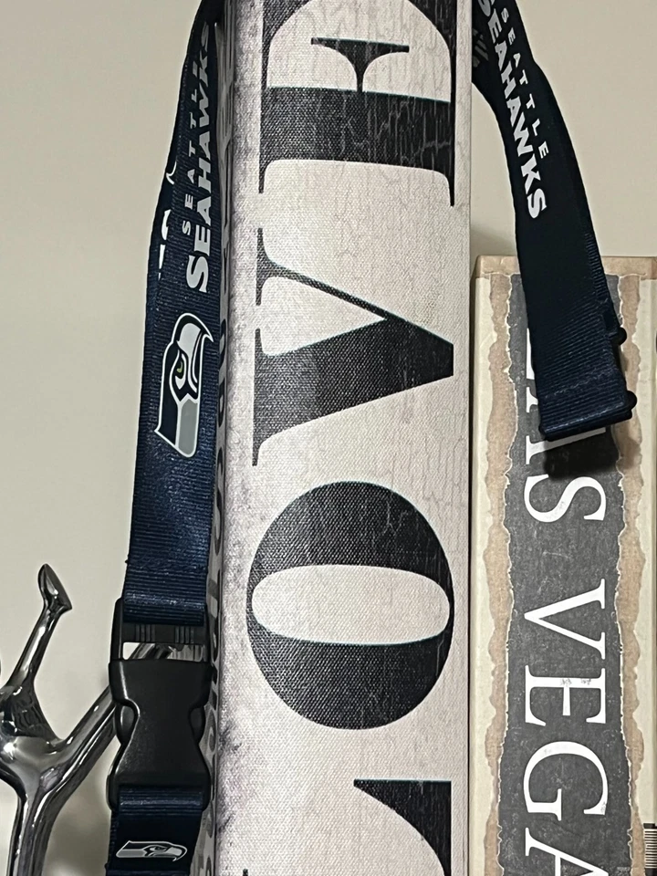 New NFL Football Seattle Seahawks Lanyard Detachable Keychain ID Holder - Image 1 of 1