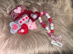 Handmade Sewn  Small Heart Bowl Fillers Lot of 6  with beaded garland set 12 - Picture 1 of 3
