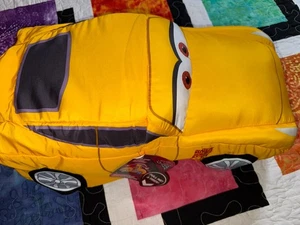 Disney Pixar Cars 3 Reversible Coche de Peluche Cruz Ramírez Almohada Nuevo Con Etiquetas - Imagen 1 de 5
