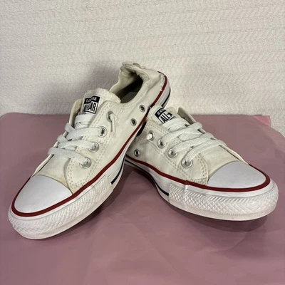 Streetwear Chuck Taylor All Star lona branca com acabamento vermelho e preto tamanho 8 EUA - Imagem 1 de 4