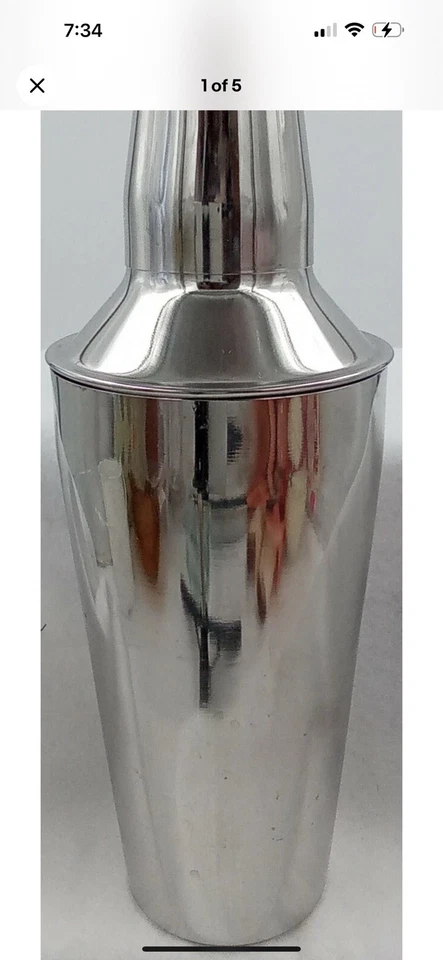 Coctelera Martini de acero inoxidable con jigger y taza medidora de tiro Foto 1 de 4