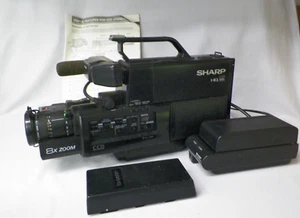 Videocámara Sharp HQ VHS VCR/videocámara de colección zoom 8x sin probar con estuche y batería - Imagen 1 de 19