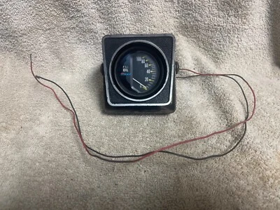 MANÓMETRO DE PRESIÓN DE ACEITE RAC USADO MECÁNICO 100 PSI CON SOPORTE Foto 1 de 4