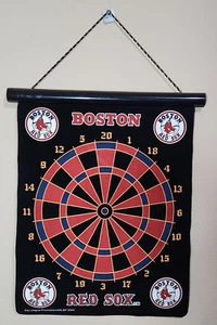 Dardos de béisbol de MLB de béisbol de fieltro grueso con tabla de dardos colgantes de los Medias Rojas de Boston - Imagen 1 de 6