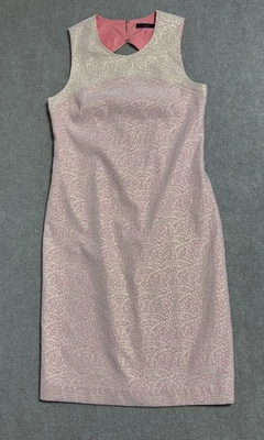 Vestido Trina Turk Feminino 2 Brocado Metálico Sem Mangas Bainha Recorte Coquetel Excelente Estado Usado - Imagem 1 de 4