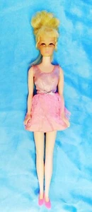 DE COLECCIÓN FRANCIE CON PELO BONITO CRECIENDO EN VESTIDO ORIGINAL - Imagen 1 de 5