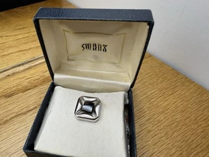 Spilla cravatta vintage Swank onice tono argento quadrata IOB  - Foto 1 di 2