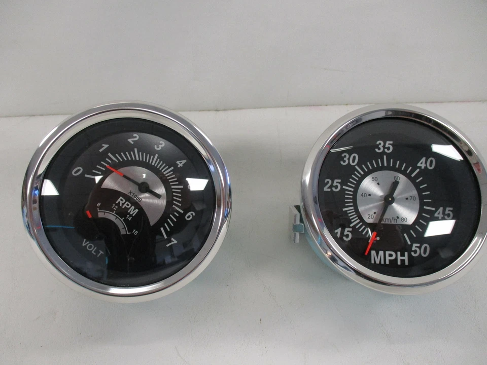 TELEFLEX SPEEDOMETER & TACHOMETER WITH VOLT GAUGE SET 68306F / 69074F BOAT - Image 1 of 4