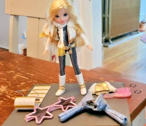 Bambola Bratz Winter Cloe MGA 2009 - Foto 1 di 2